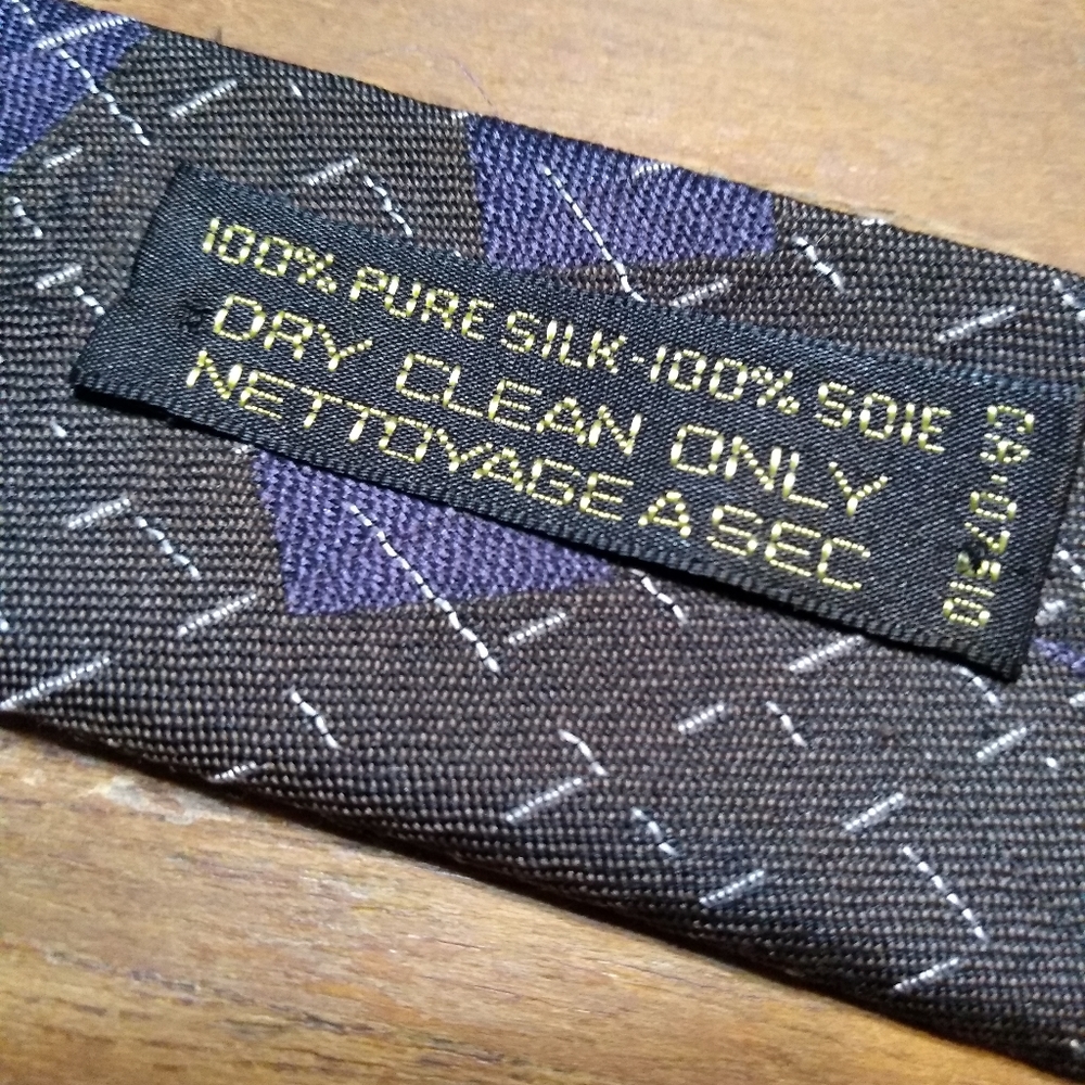 Giorgio Armani Tie, 100% Silk, Black, Blue Diamonds & Grey Flecks, Made … - Picture 8 of 10